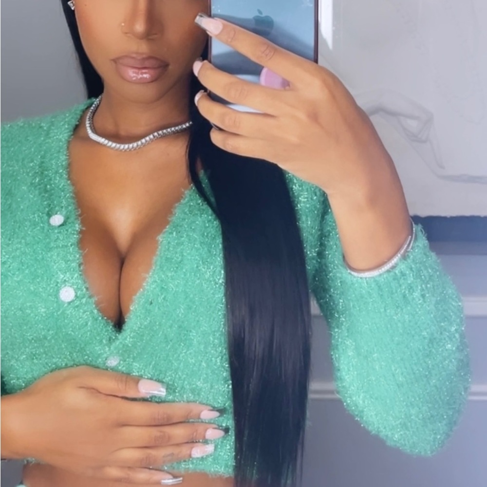 Furry green cropped sweater ( Small)
